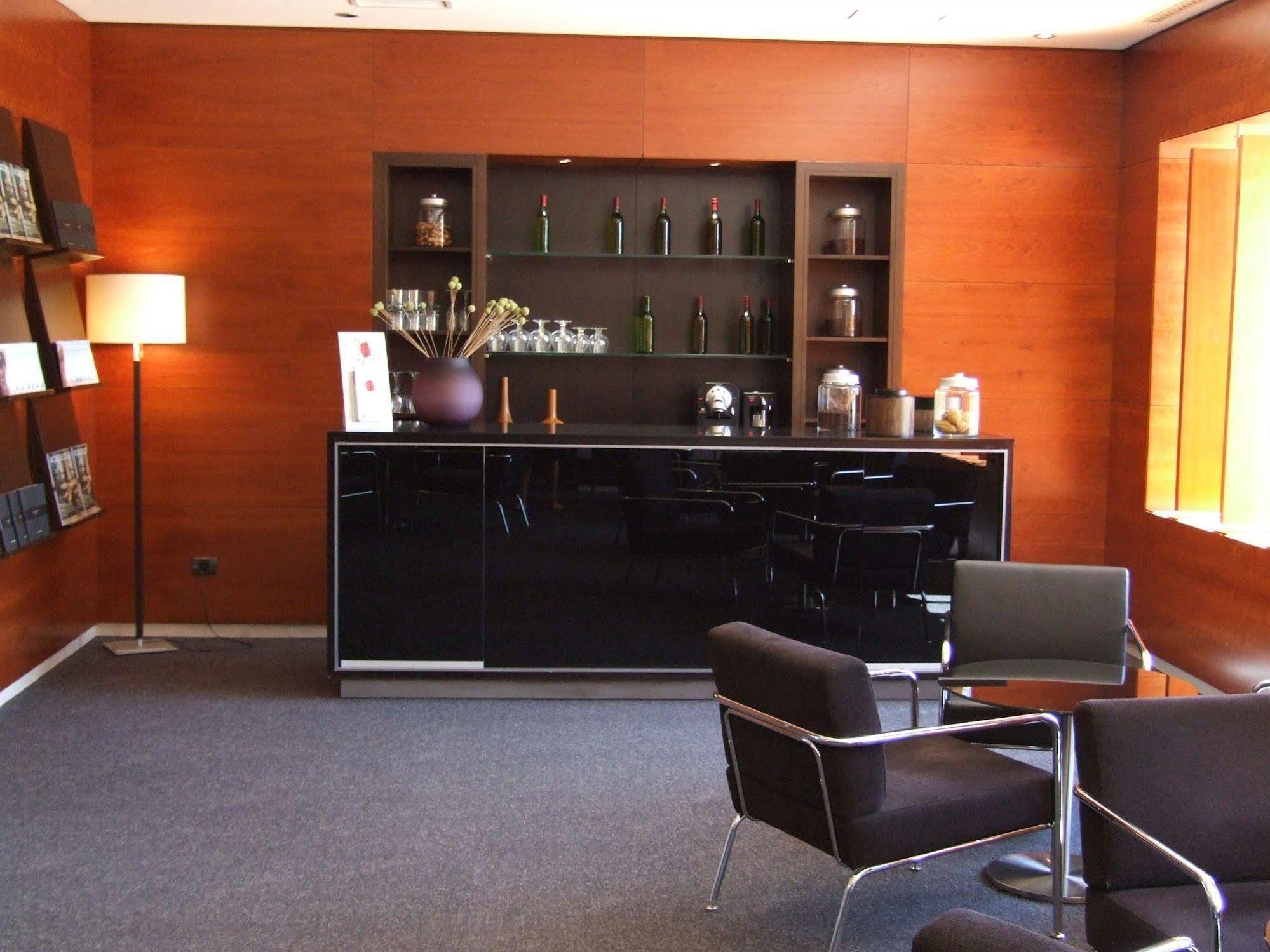 B&B Hotel Granada Estacion Interior photo